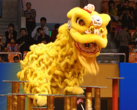 舞獅表演你喜歡嗎?收費情況怎樣?(圖1) 舞獅表演你喜歡嗎?收費情況怎樣?(圖1)